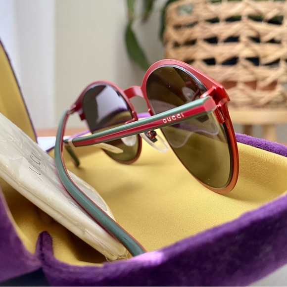 RED GUCCI SUNGLASSES - Picture 5 of 9